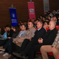 Bursa'da dev ekranda milli coşku Bursa'da dev ekranda milli coşku