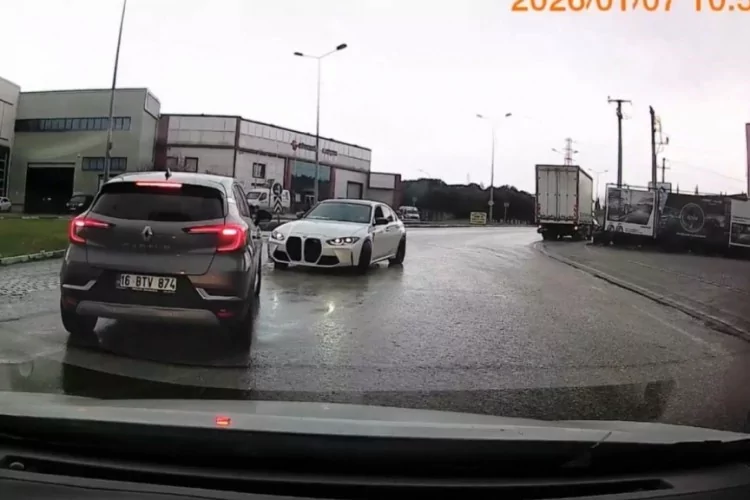 Bursa’da Drift Tehlikesi: Kaza Kılpayla Önlenmiş!