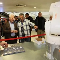 Bursa'da gençler bilimle buluştu Bursa'da gençler bilimle buluştu
