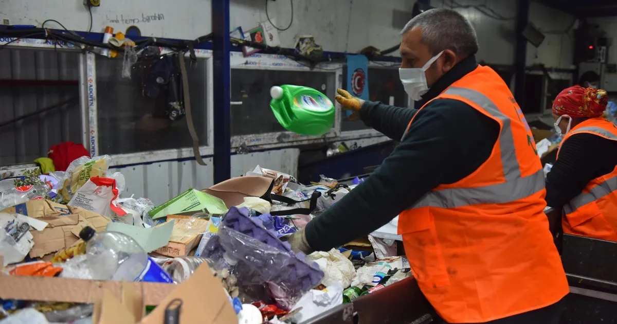 Bursa’da Geri Dönüşüm, 5 Bin Ağacı Kurtarıyor!