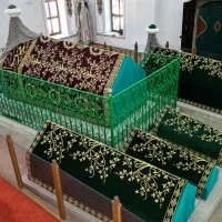 1785364816<em>594</em>Bursada-hanedan-turbelerindeki-pusideler-yenileniyor.jpg