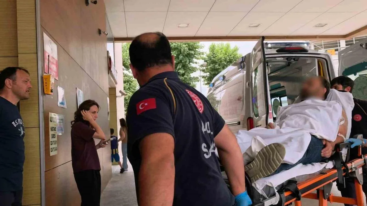 Bursa’da Kavga: Enişte Bıçakla Yaralandı!