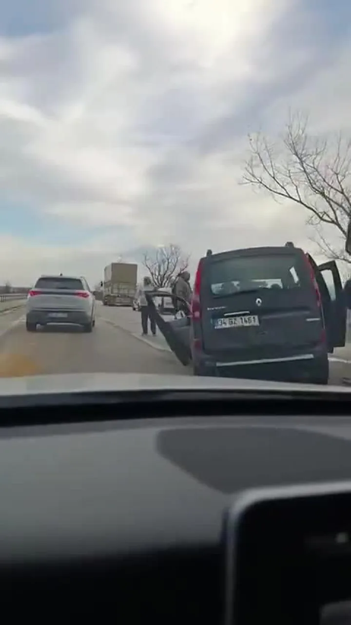 Bursa'da ortalığı savaş alanına çeviren kaza! Neyse ki korkulan olmadı...
