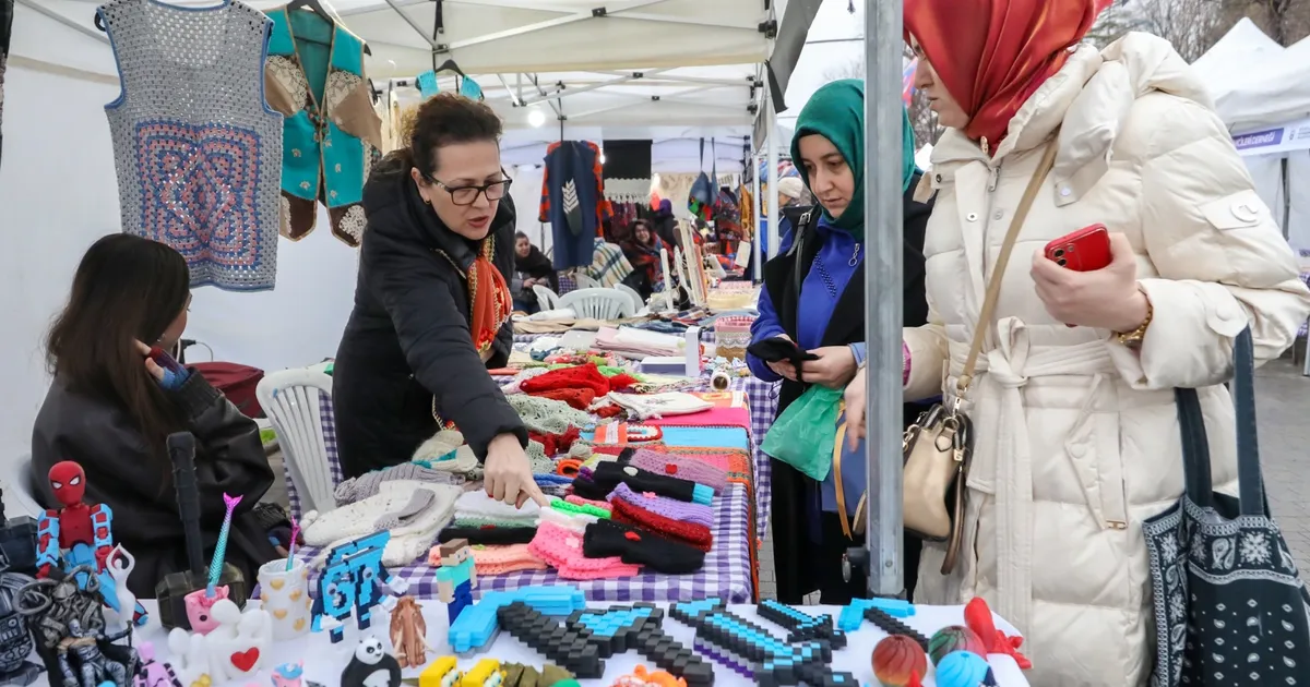 Bursa’da ‘Meydan Kadınlar’ Etkinliğine Yoğun İlgi