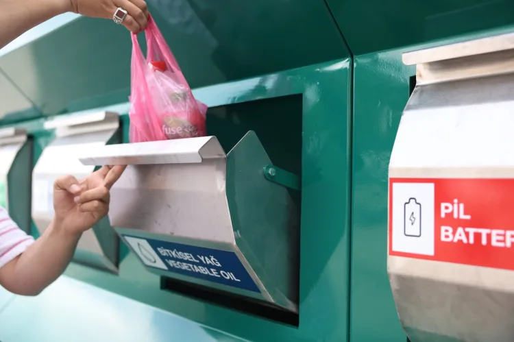 Bursa’da Mobil Atık Merkezleriyle Geri Dönüşüm Artıyor