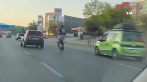 Bursa'da motosiklet ile tehlikeli hareketler!