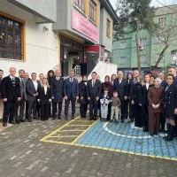Bursa’da öğrencilerin karne heyecanı Bursa’da öğrencilerin karne heyecanı