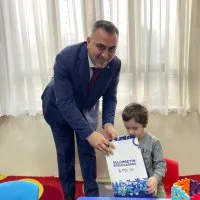 Bursa’da öğrencilerin karne heyecanı Bursa’da öğrencilerin karne heyecanı