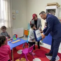 Bursa’da öğrencilerin karne heyecanı Bursa’da öğrencilerin karne heyecanı