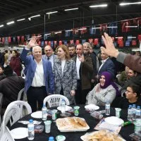 Bursa'da Ramazan'ın bereketi paylaştıkça çoğaldı Bursa'da Ramazan'ın bereketi paylaştıkça çoğaldı