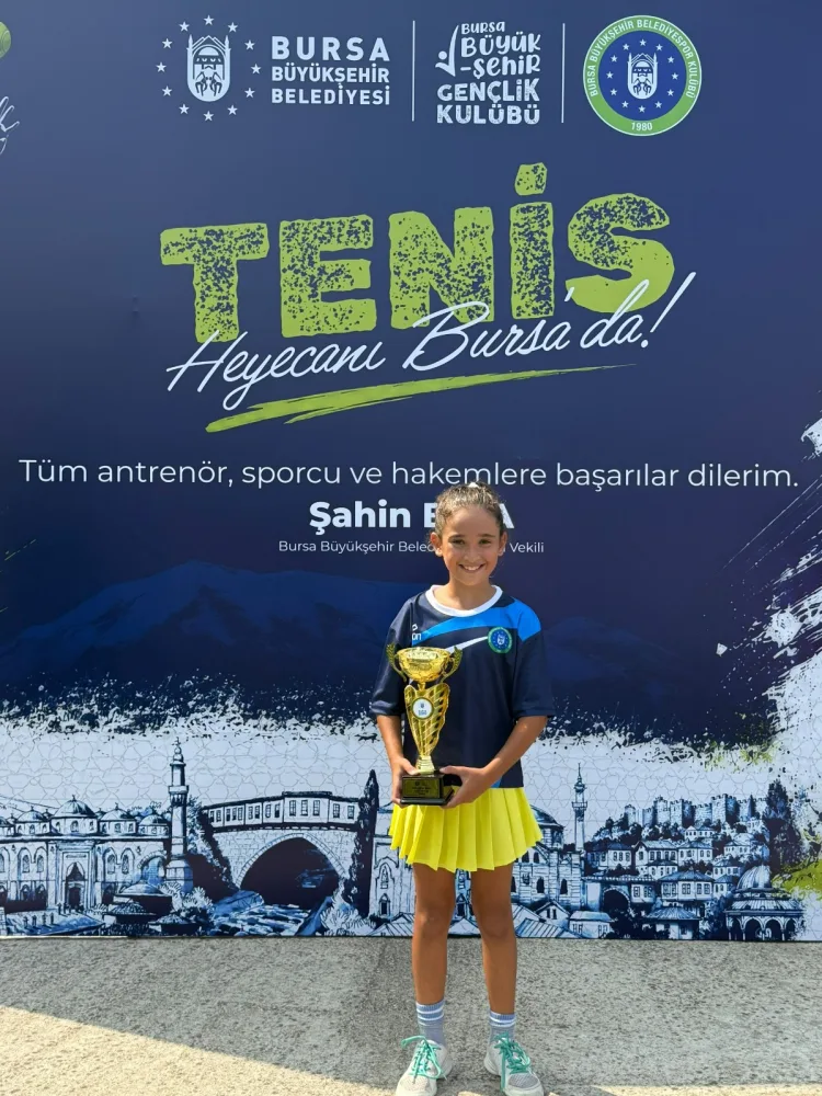 Bursa’da Tenis Rüzgarı: Belediyespor Fırtınası!