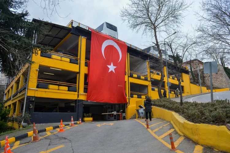 Bursa’da Türk Bayrağına Destek Büyüyor!