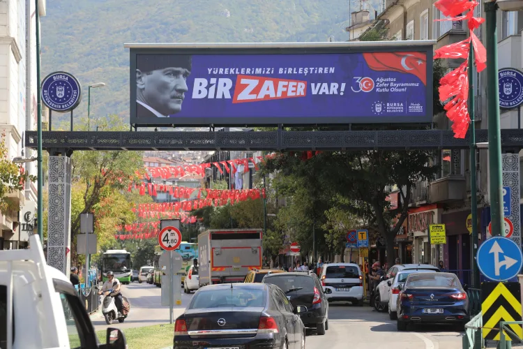 Bursa’da Zafer Bayramı Coşkusu Dört Bir Yerde!