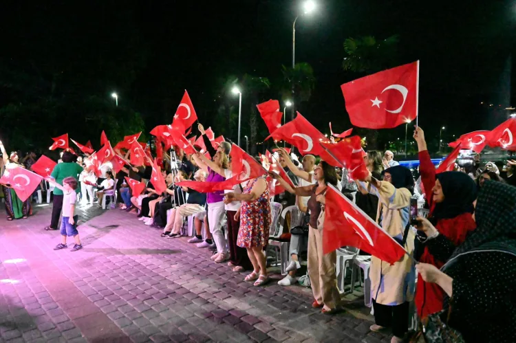 Bursa’da Zafer Haftası’nda Müziğin Coşkusu!