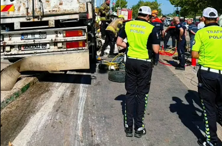 Bursa’da Zincirleme Kaza: 6 Yaralı, Kurtarma Başarılı!