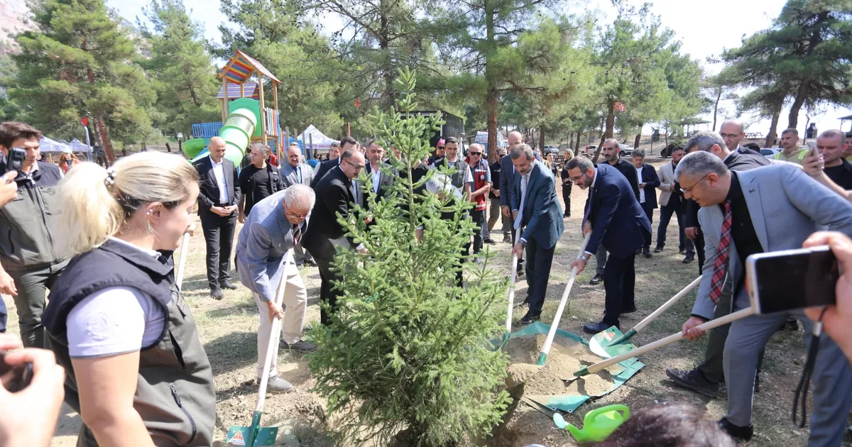 Bursa Gürsu’da Yangın Alanında İlk Ders Heyecanı
