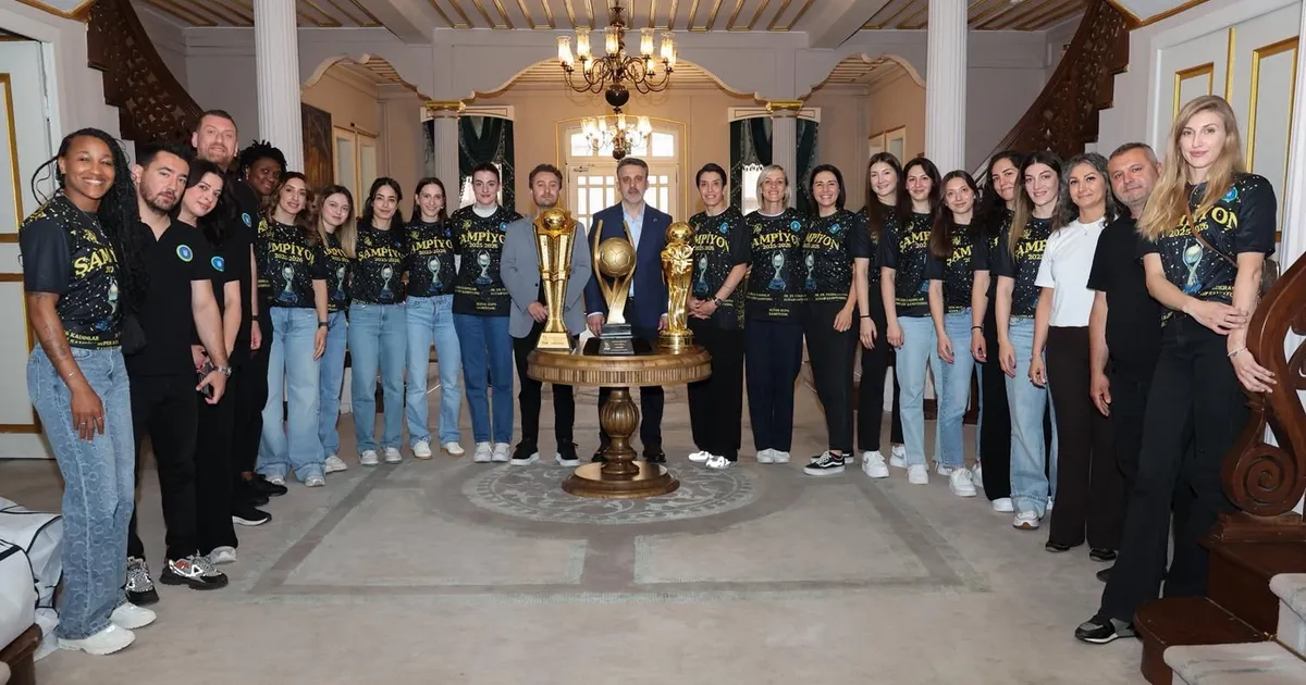 Bursa Kadın Hentbol Takımı’ndan Tarihi Başarı!
