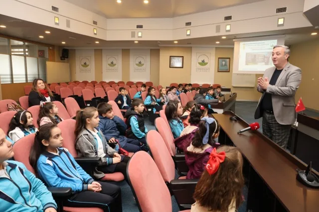Bursa Kitap Fuarı’nda Yazarlarla Buluşma Şöleni