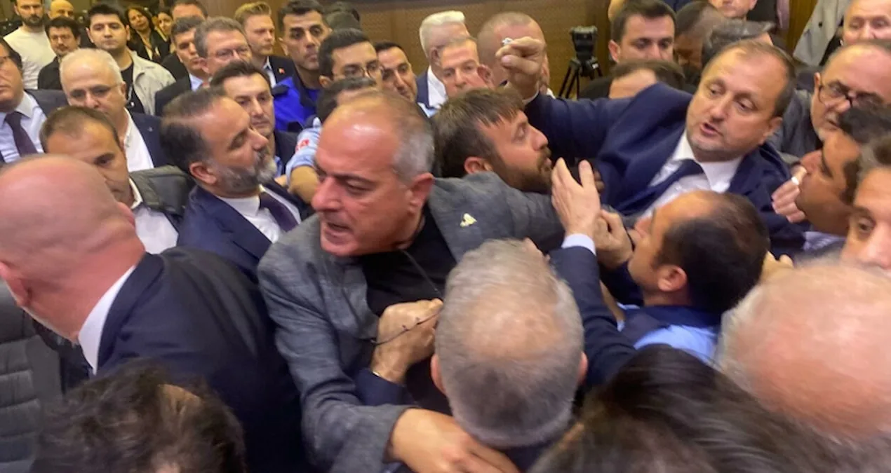 Bursa Meclisi’nde Tartışma, Gerginlik Tırmandı!