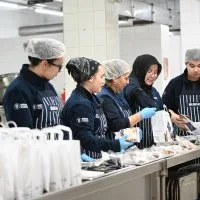 Bursa'nın dayanışma mutfağı büyüyor Bursa'nın dayanışma mutfağı büyüyor