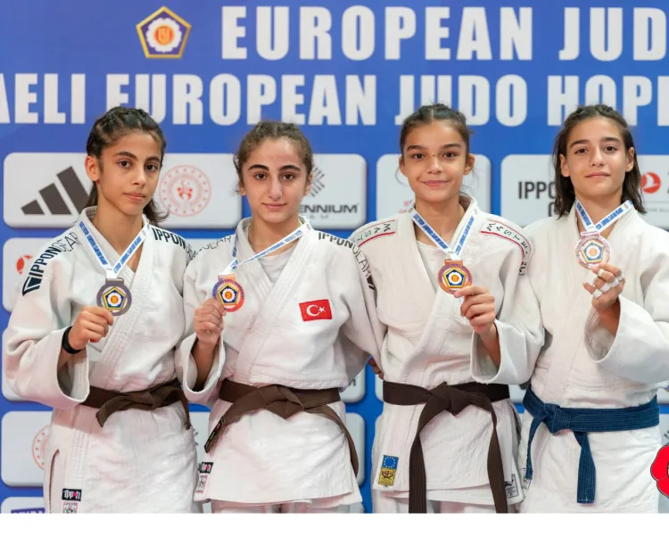 Bursa’nın Melek Saraç’ından Avrupa’da Bronz Madalya!