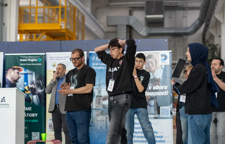 Bursa Okulları, Uluslararası Robot Yarışmasında Parladı