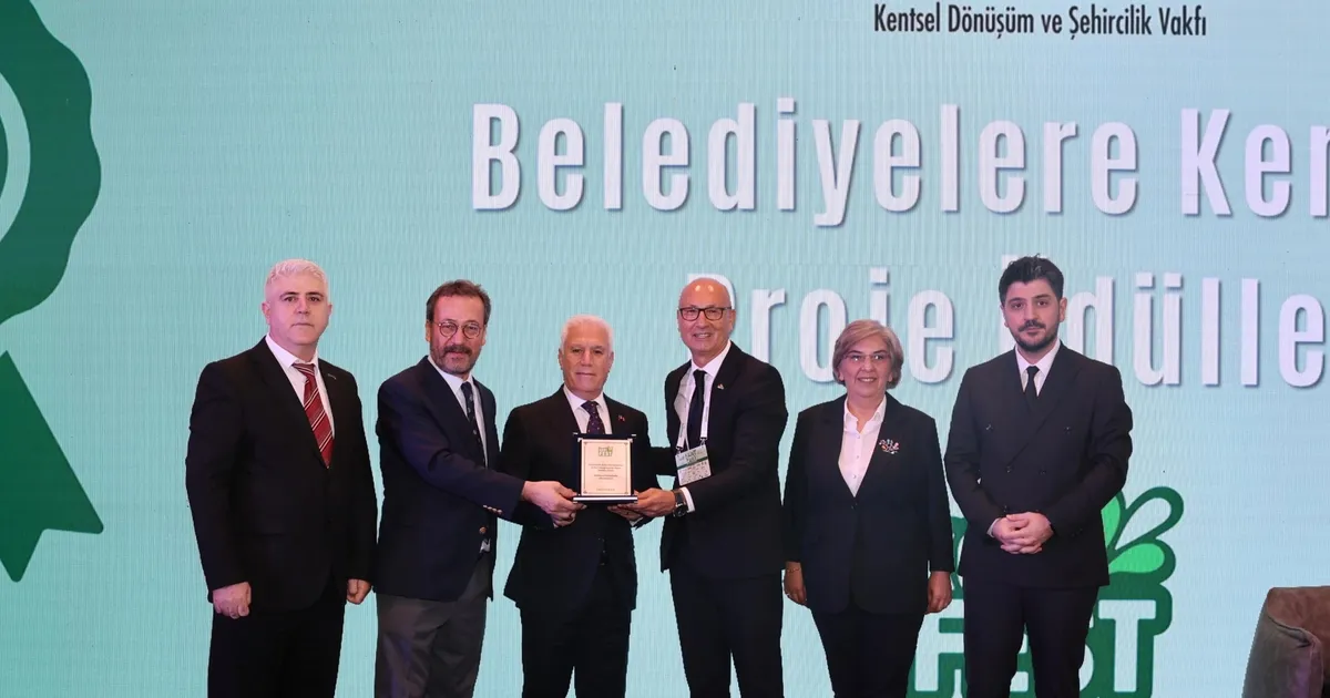Bursa’ya Akıllı Şehir Ödülü! Başarıya Doymuyor