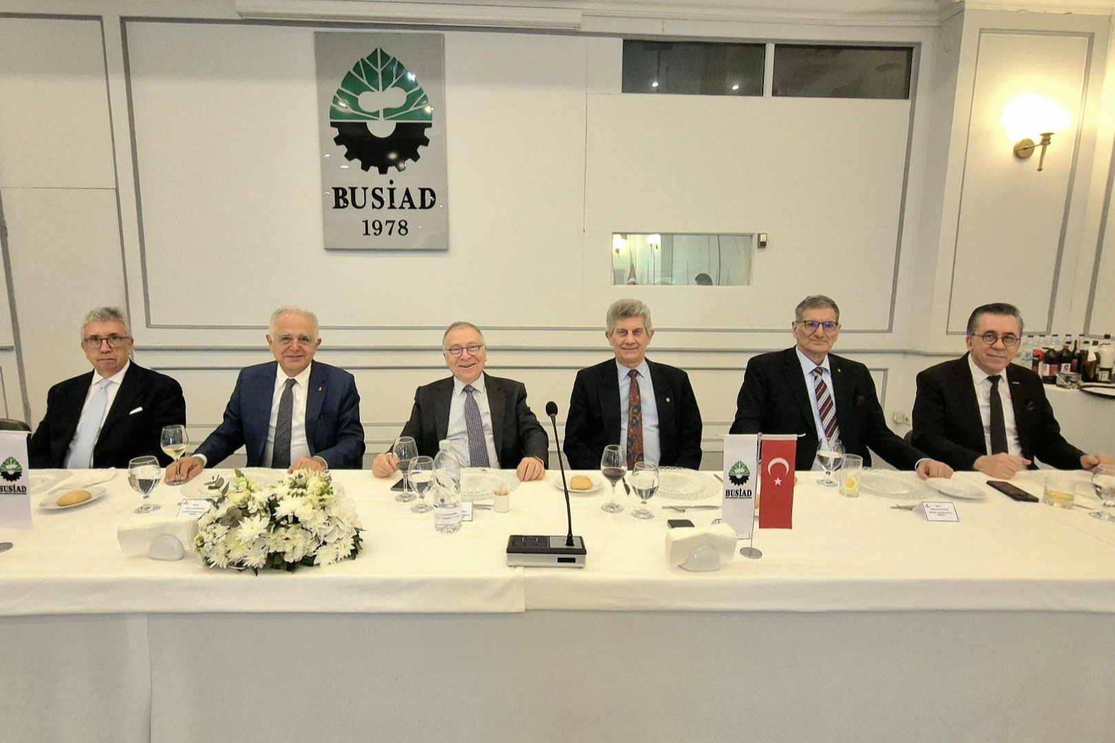 BUSİAD’dan Küresel Risklere Sert Uyarı!
