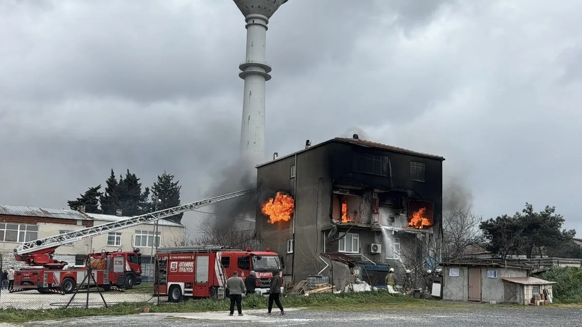 Büyükçekmece’de Yangın: 6 Kişi Kurtarıldı!