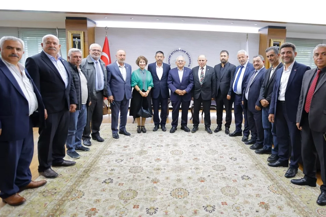 Büyükkılıç, Muhtarlarla İstişareye Devam Ediyor