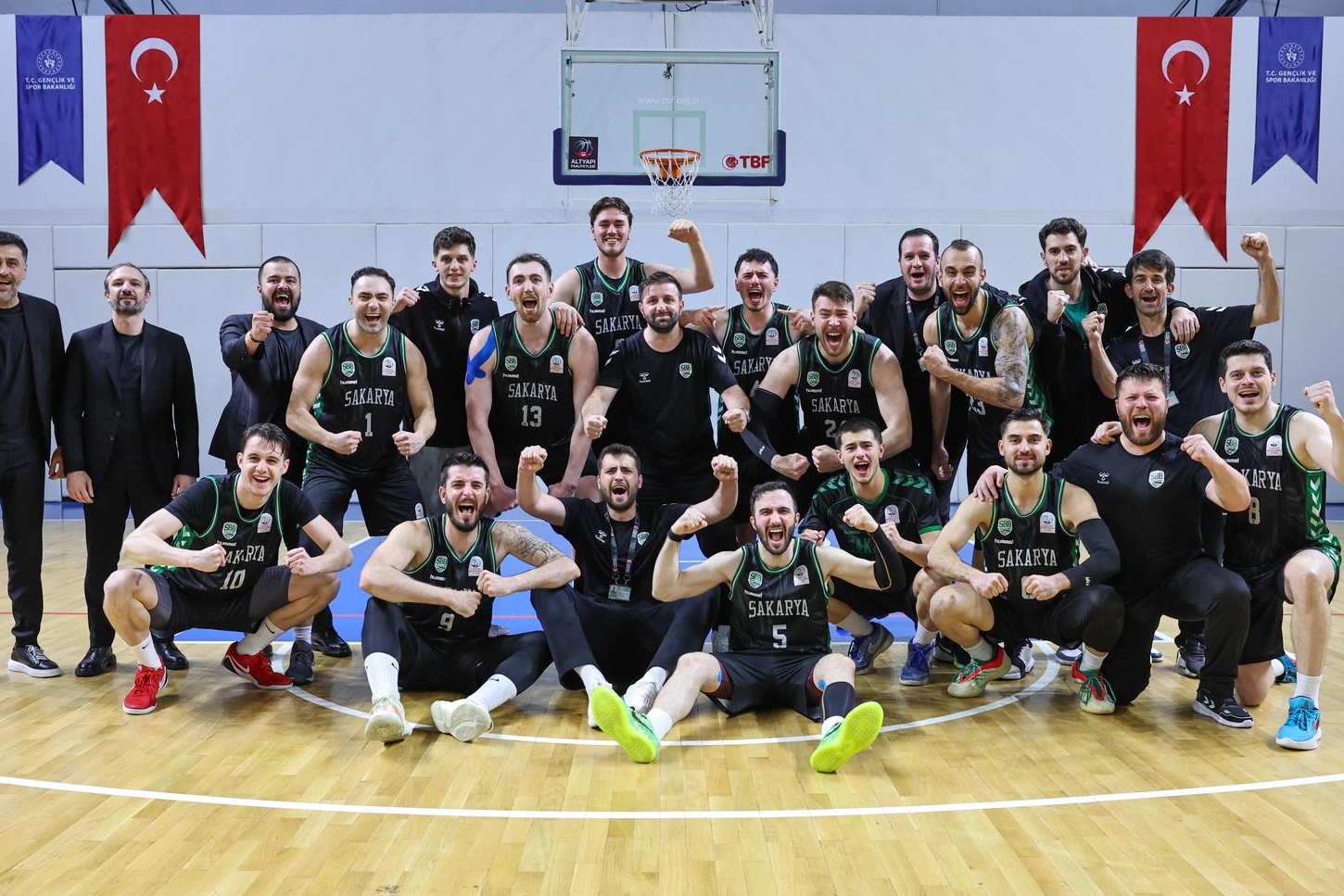 Büyükşehir Basketbol, Şampiyonluk İçin Parkeye Çıkıyor!
