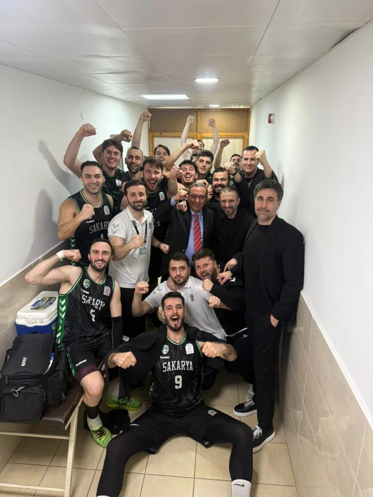 Büyükşehir Basketbol Uzatmada Zaferi Kapdı!