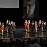 Büyükşehir’den ailelere özel sanat gecesi Büyükşehir’den ailelere özel sanat gecesi