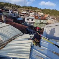 Büyükşehir'den lodosa karşı etkin mücadele Büyükşehir'den lodosa karşı etkin mücadele