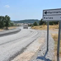 1786191367<em>428</em>Buyuksehir-Harmancikta-da-yollari-yeniliyor.jpeg