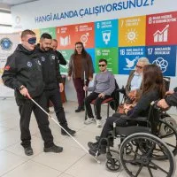 Büyükşehir'le engeller aşılıyor