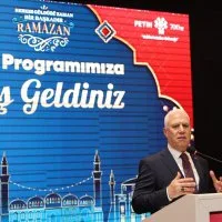 Büyükşehir Meclisi ailesi aynı sofrada buluştu Büyükşehir Meclisi ailesi aynı sofrada buluştu