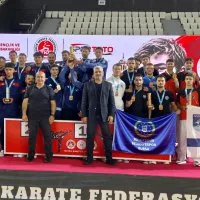 Buyuksehir-sporculari-madalyalari-topluyor.jpeg