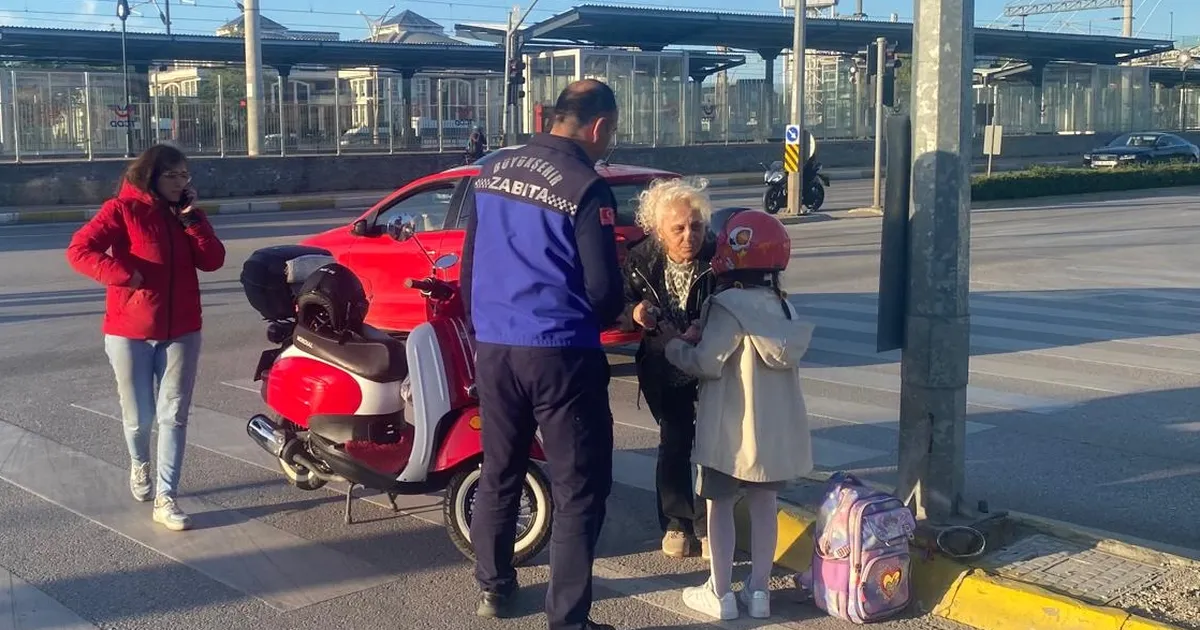 Büyükşehir Zabıtası, Yolda Kalanı Asla Bırakmıyor!