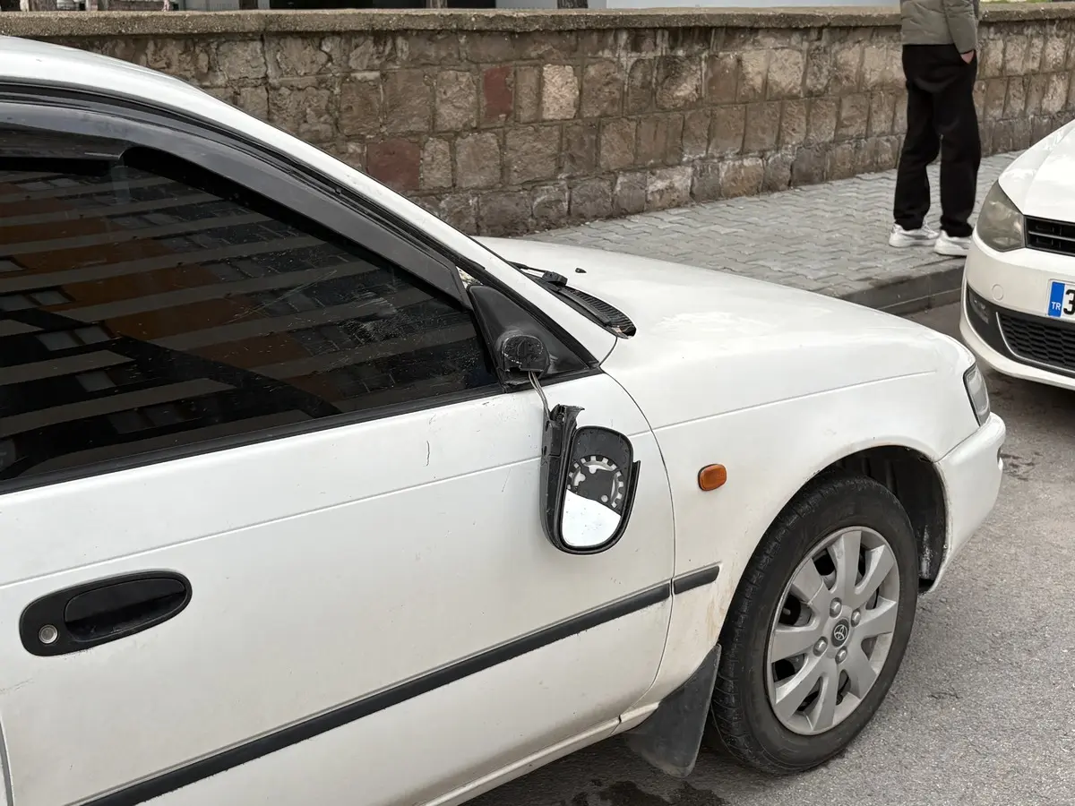 Çakmak isteme kavgası can aldı! Bir il onları arıyor 2