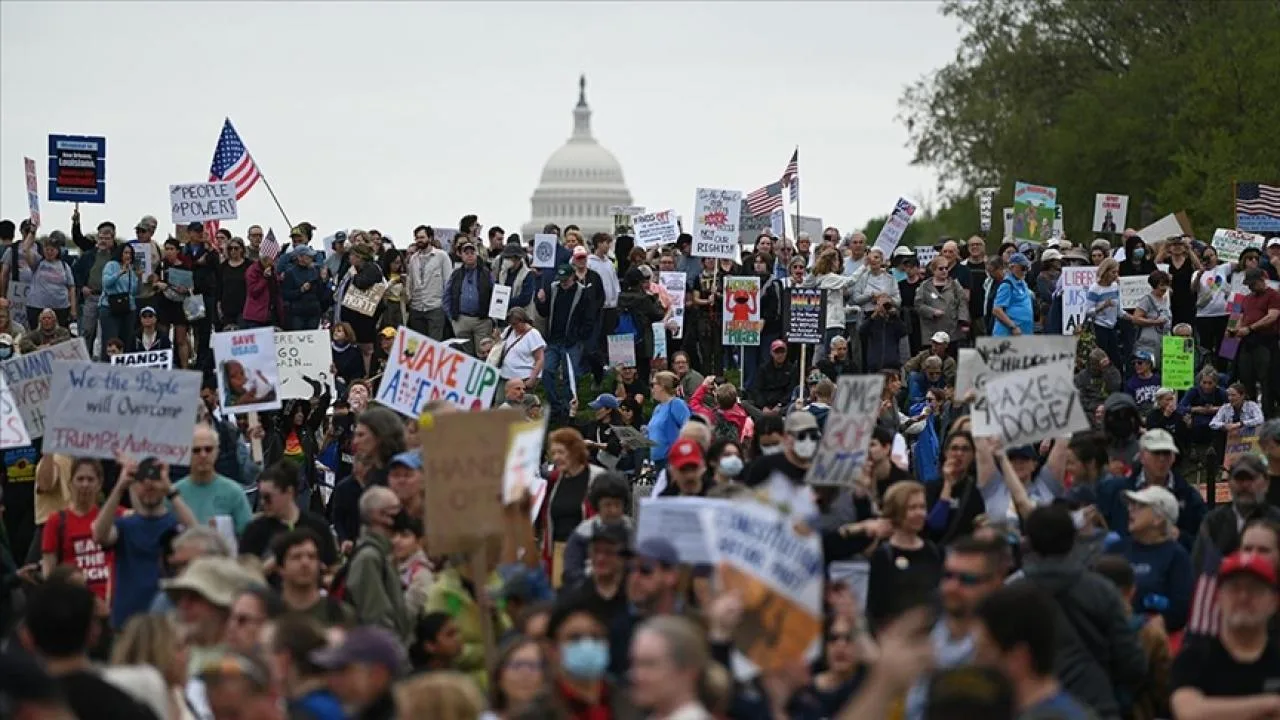 California’da Askeri Müdahale: Demokrasi Tehlikede!