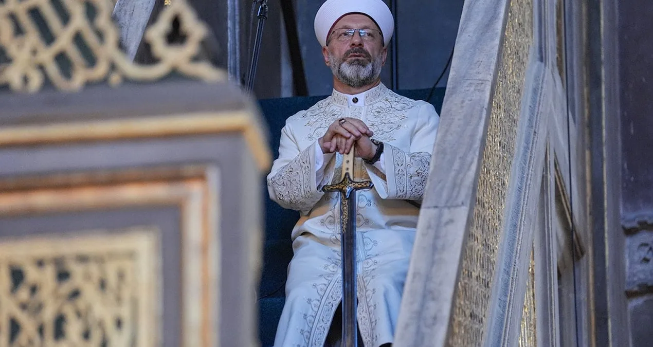 Camilerde Yağmur Duası: Sıcaklar Tartışma Yarattı