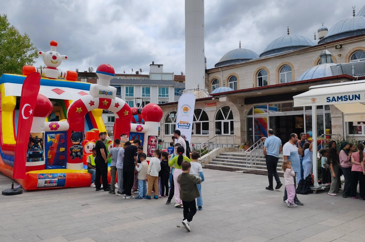 Camiye Gidiyoruz: Yaz Tatilinde Eğlence Dolu Anlar