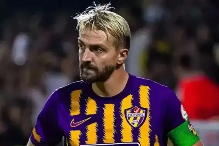 Caner Erkin Sakaryaspor’a İmza Atmaya Hazırlanıyor!