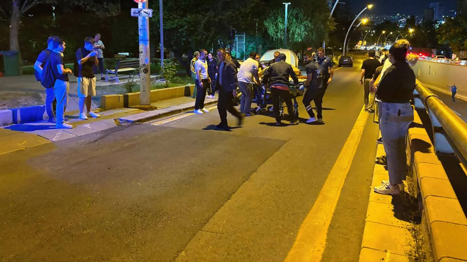 Çankaya’da Tesla’lı Kaza: 3 Yaralı!