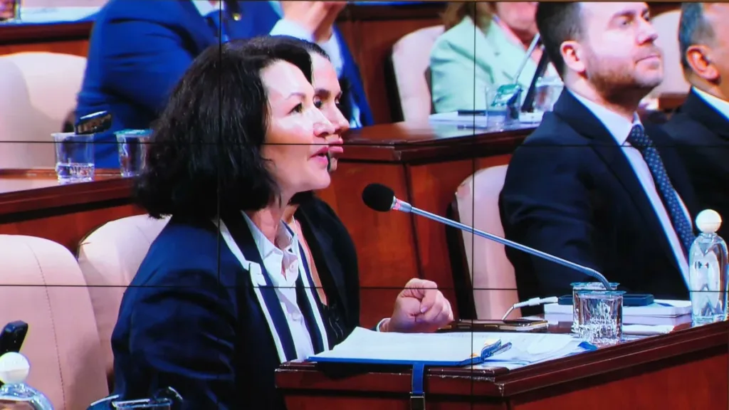 Cansu Çelik’in Anne Hasreti ve İlgili Skandallar