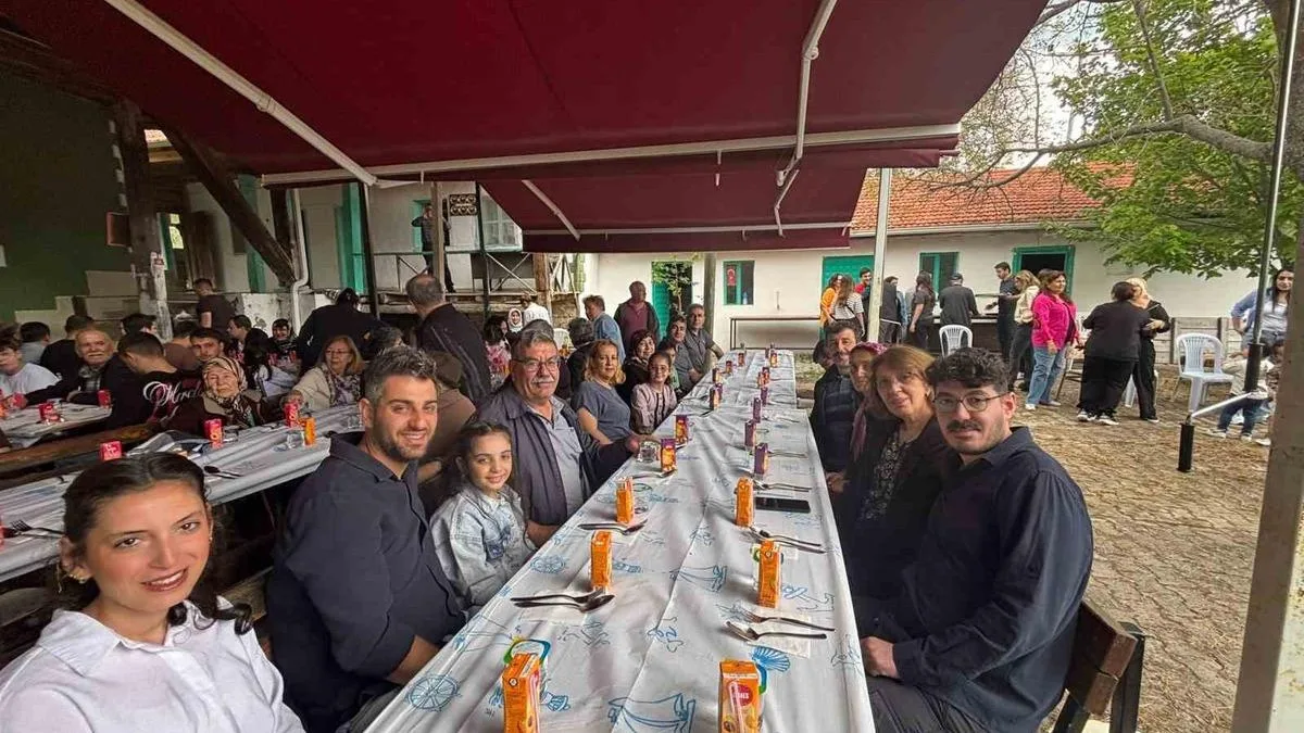 Çardak Mahallesi’nde 500 Yıllık Bayram Geleneği