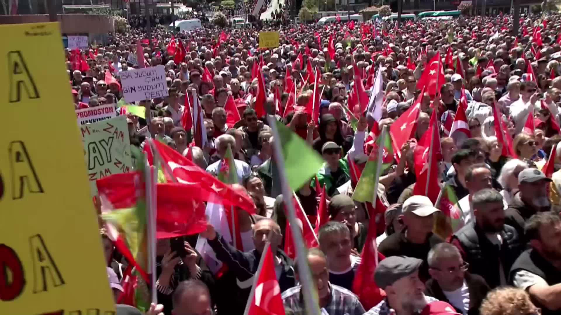 Çay Üreticilerinden 45 Lira Taban Fiyat Talebi!