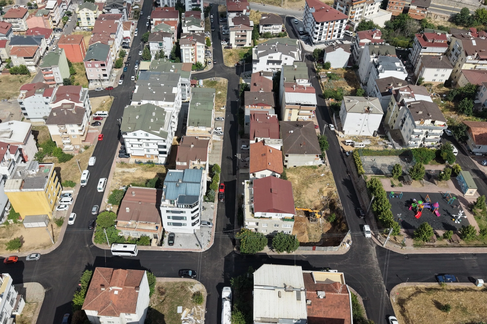Çayırova’da 4 Bin Ton Asfalt Yenilemesi tamamlandı!