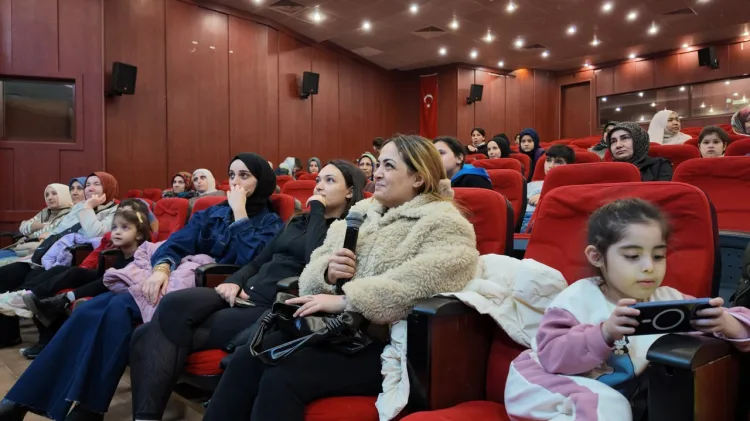 Çayırova’da Akran Zorbalığına Dikkat Çekildi!